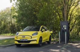 Ford Puma Gen-E, 2025, charging