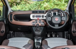 Fiat Panda Cross, dashboard