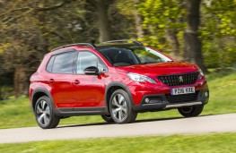 Peugeot 2008, front action
