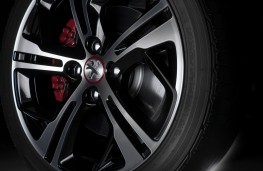 Peugeot 208 GTi, alloy