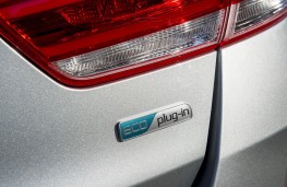 Kia Optima PHEV, badge