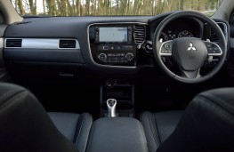 Mitsubishi Outlander PHEV dashboard