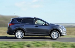 Toyota RAV4 side moving