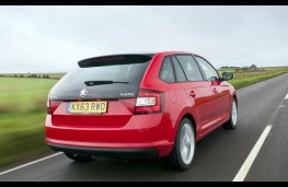 Skoda Rapid rear action 