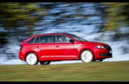 Skoda Rapid side action 