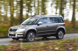 Skoda Yeti Outdoor side action