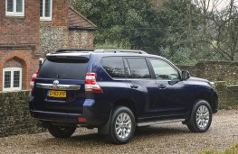 Toyota Land Cruiser rear