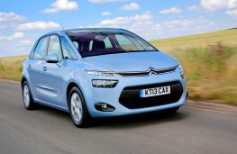 Citroen C4 Picasso HDi 90, front, action