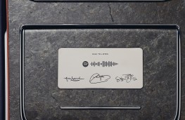 Bentley Continental GTC, 2026, playlist plaque