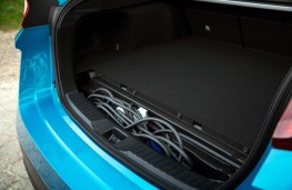 Toyota Prius Plug-in, boot