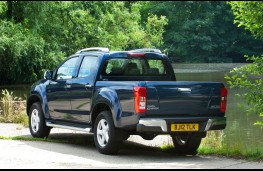 Isuzu D-Max, rear