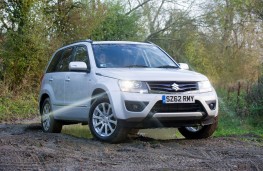 Suzuki Grand Vitara, front