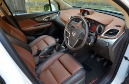 Vauxhall Mokka, interior