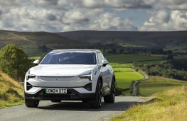 Polestar 3 Long Range, 2025, nose