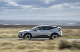 Polestar 3 Long Range, 2025, side