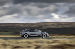 Polestar 4, 2025, side