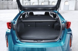 Toyota Prius Plug-In Hybrid, 2017, boot