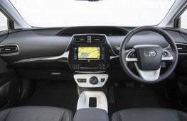 Toyota Prius, 2016, dashboard