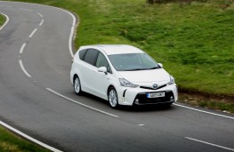 Toyota Prius, 2016, front