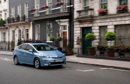 Toyota Prius, 2016, front, action