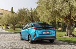 Toyota Prius Plug-In Hybrid, 2017, rear, static