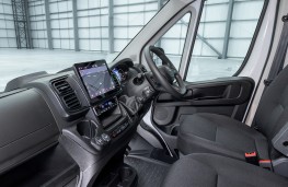 Toyota Proace Max, 2025, cabin