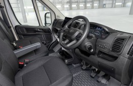Toyota Proace Max, 2025, interior