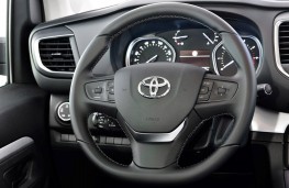 Toyota Proace Verso, 2016, instrument panel