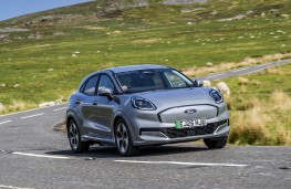 Ford Puma Gen-E, 2026, front, action