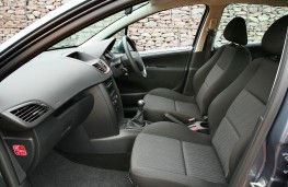 Peugeot 207 interior