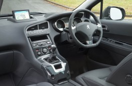 Peugeot 5008, cabin