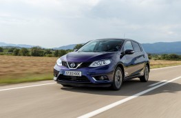 Nissan Pulsar, front