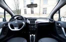 Citroen C3 Puretech, interior