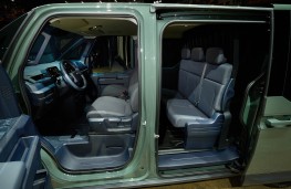Kia PV5 Crew, 2025, interior