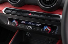 Audi Q2 Sport, 2016, dashboard