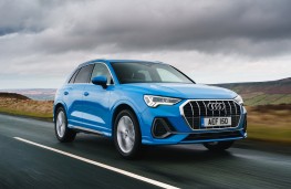 Audi Q3, 2019, front