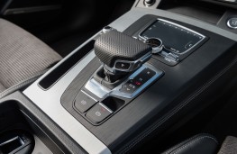 Audi Q5, 2017, console