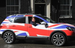 Nissan Qashqai, David Cameron at wheel
