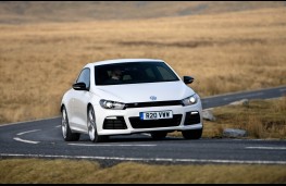 Volkswagen Scirocco R, front