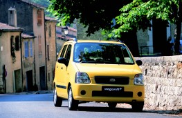 Suzuki Wagon R, front