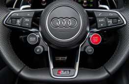 Audi R8, 2015, steering wheel