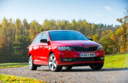 Skoda Rapid Spaceback, front