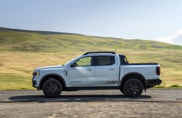 Ford Ranger Stormtrak PHEV, 2026, side