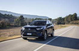 Toyota RAV4, 2019, front