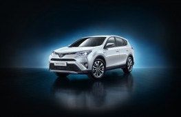 Toyota RAV4 2015, front