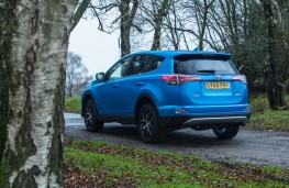Toyota RAV4, 2016, rear