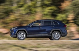 Toyota RAV4, 2019, side