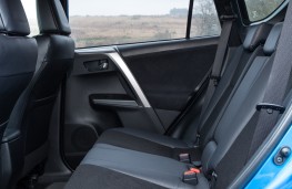 Toyota RAV4, 2016, seats