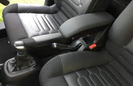 Citroen C4 Cactus Rip Curl, armrest