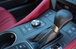 Lexus RC F, console